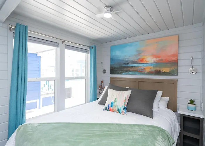 Dock Holiday, River Views At Roadrunner Holiday home