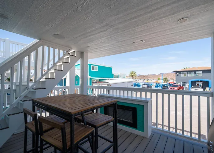 Dock Holiday, River Views At Roadrunner Holiday home
